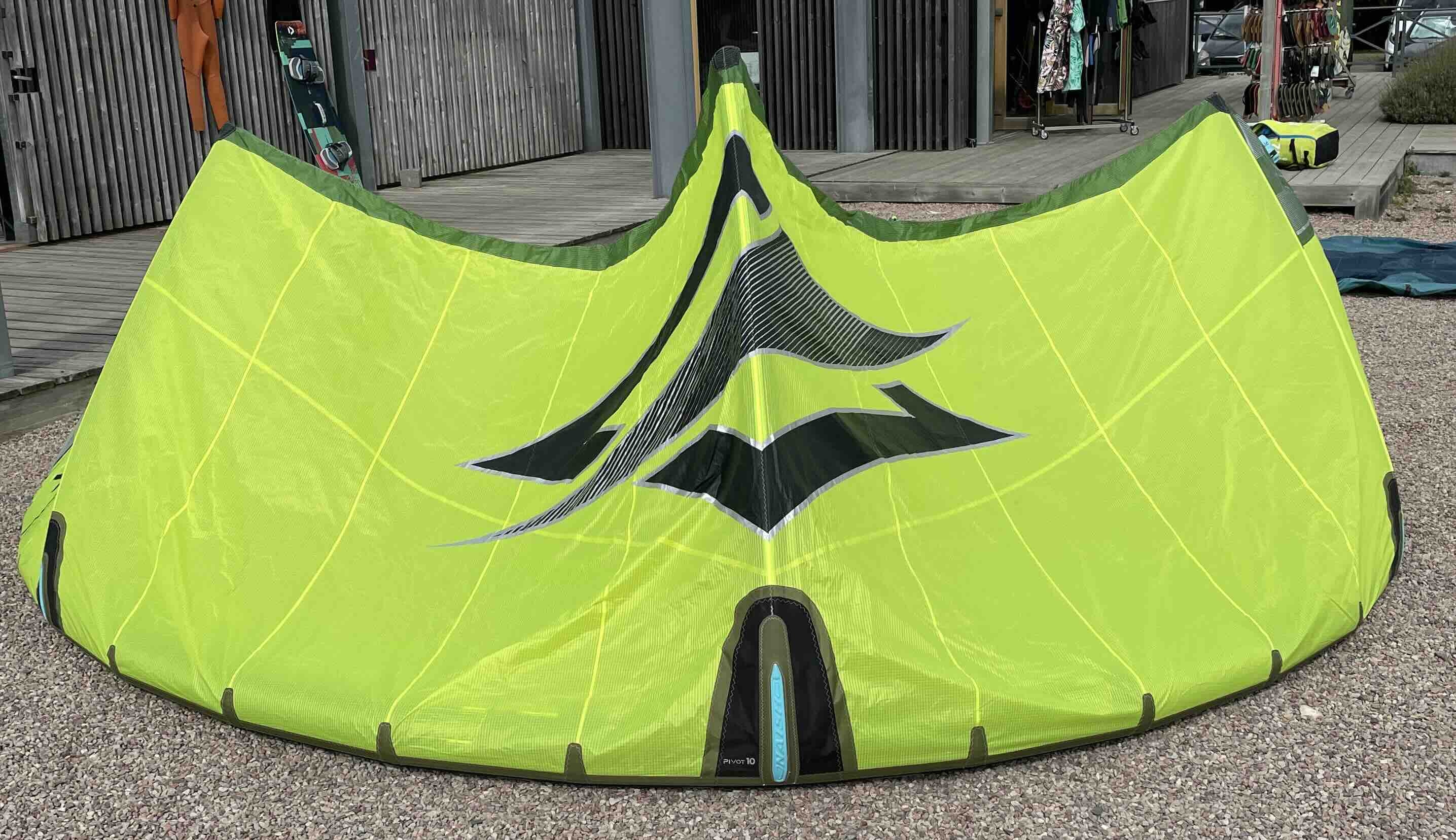 Naish Pivot 10m 2024