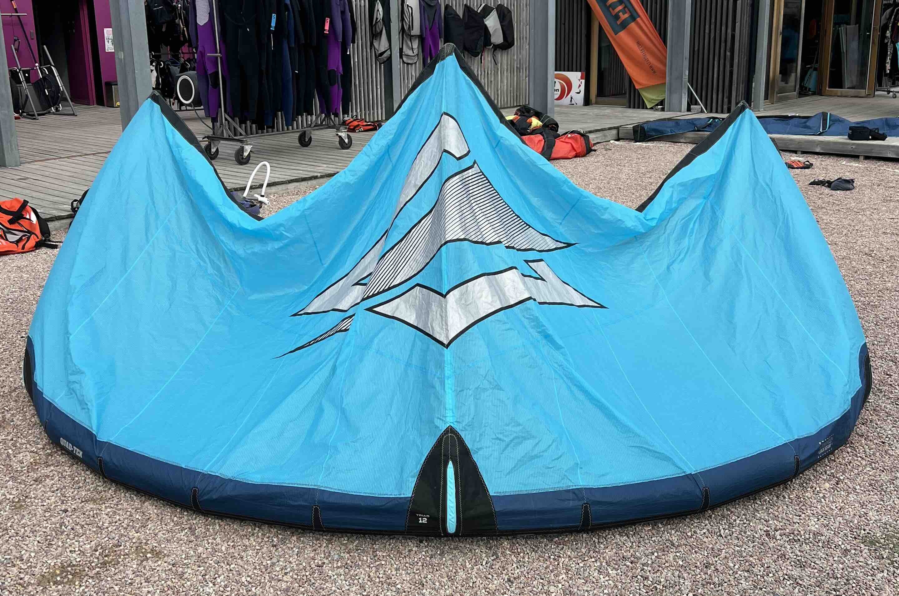 Aile Naish Triad 2024