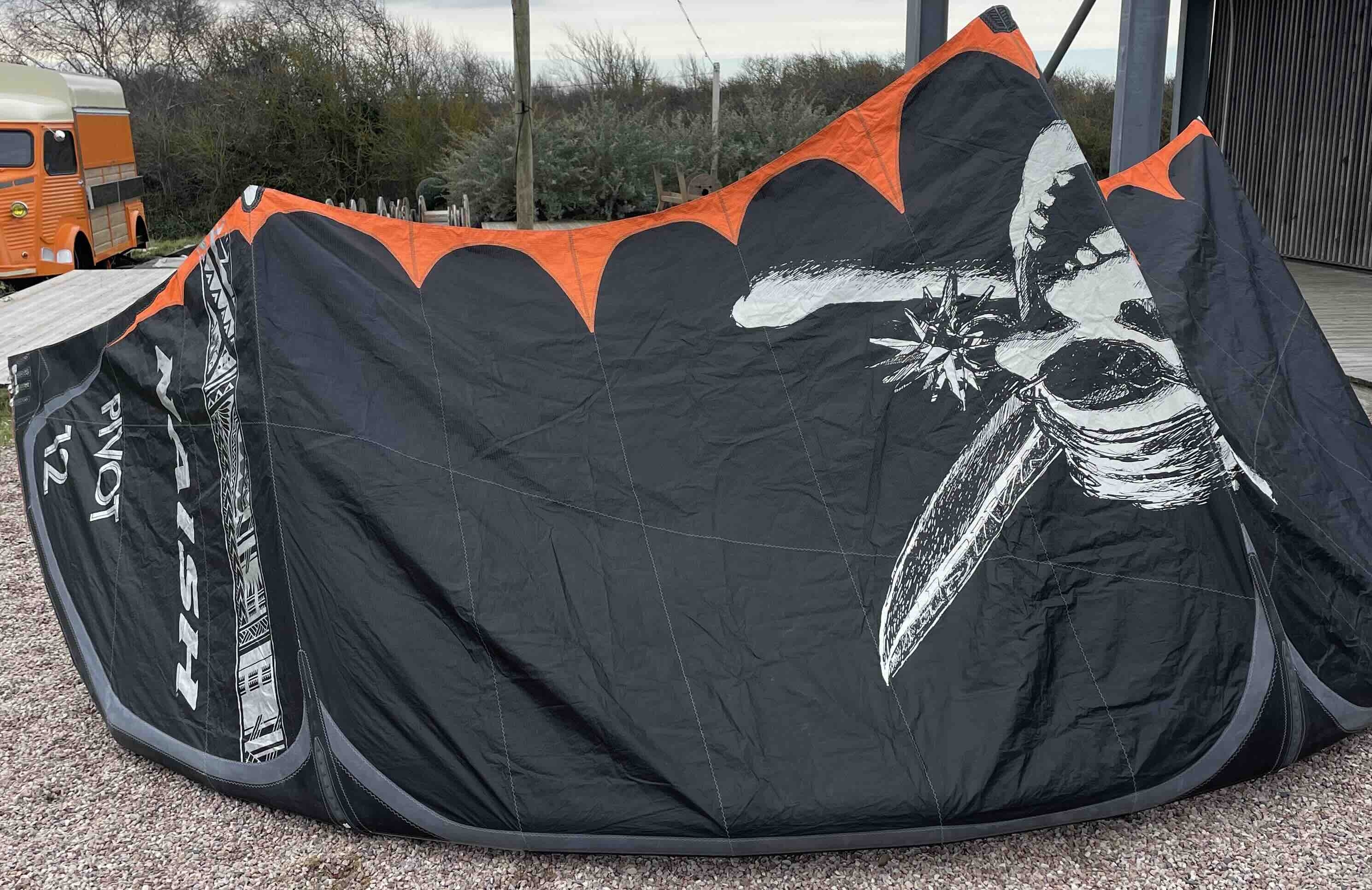 Naish Pivot LE 12m 2021