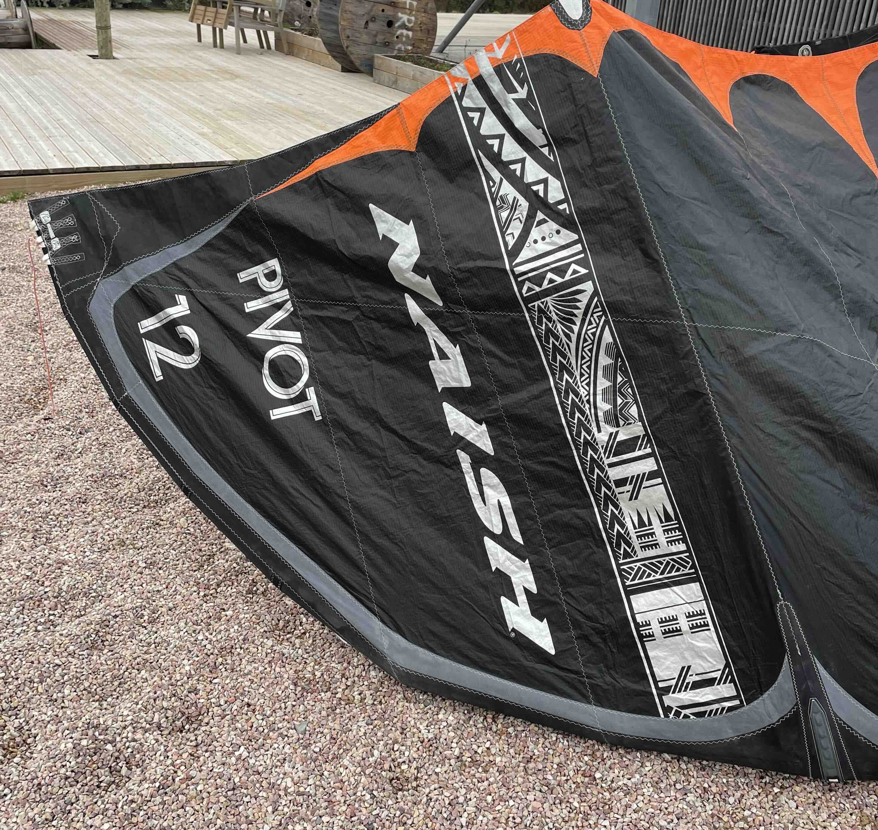 Naish Pivot LE 12m 2021