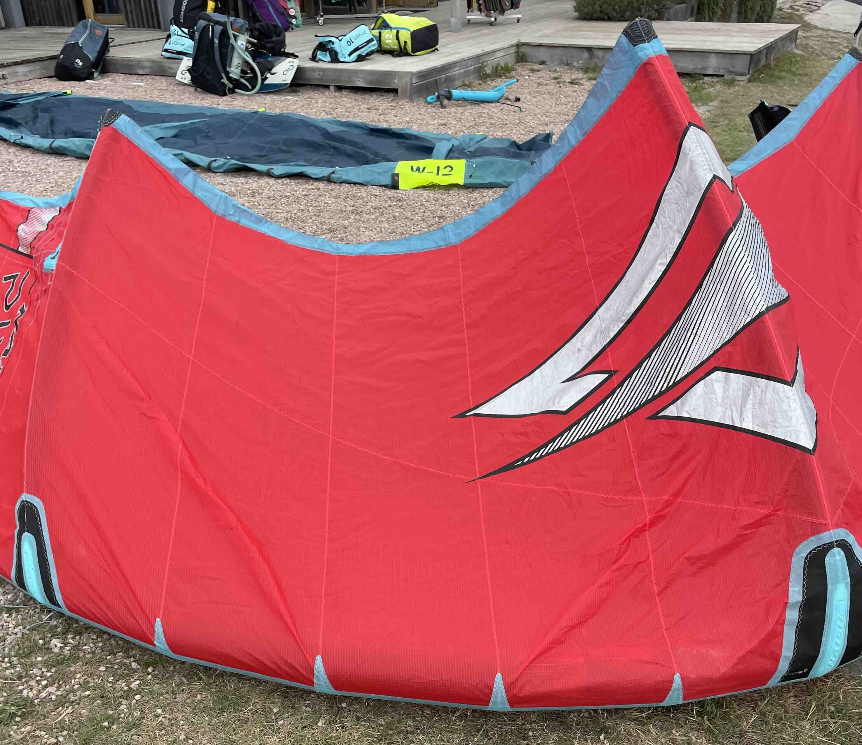 Naish Pivot 9m 2024