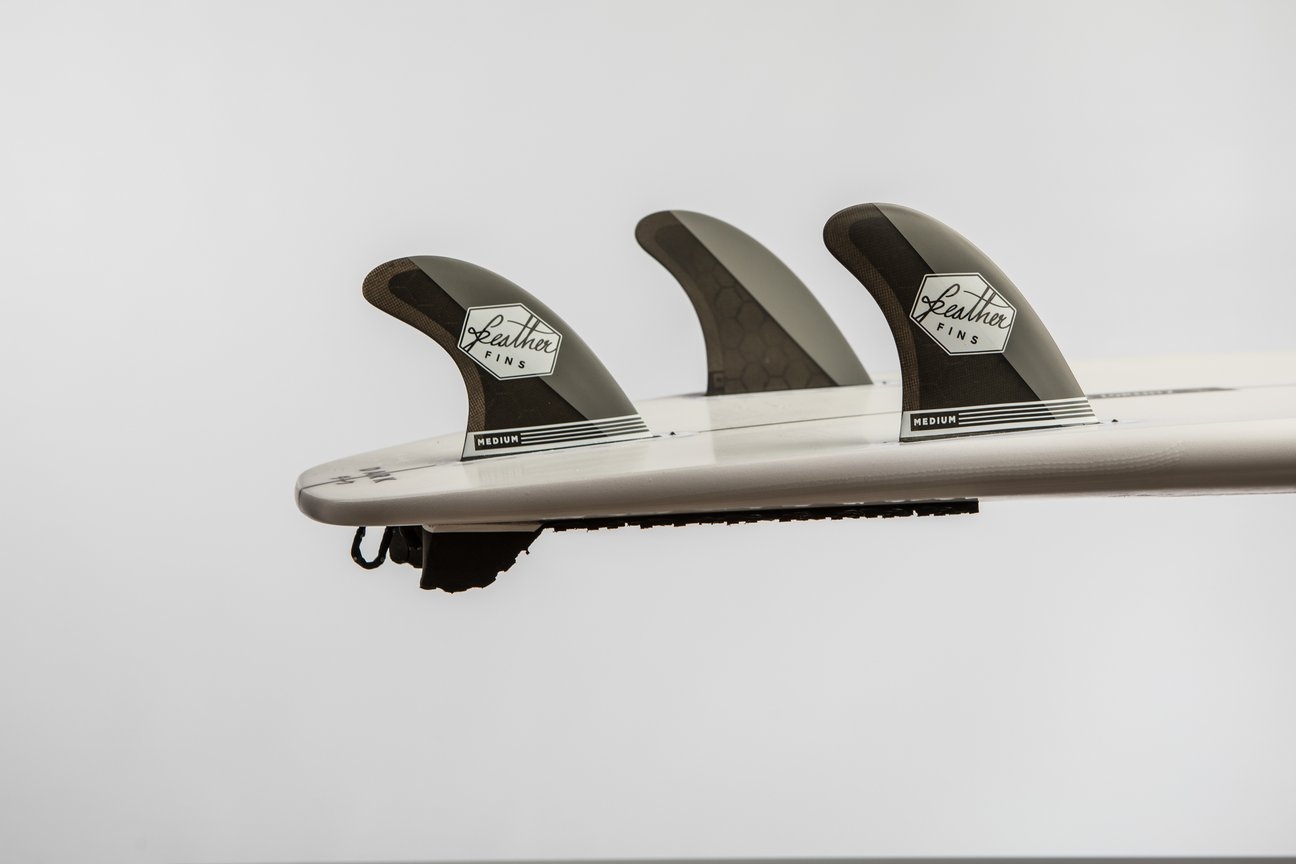 Feather Fins ULTRALIGHT CARBON GREY. SINGLE TAB Feather Fins ULTRALIGHT CARBON GREY. SINGLE TAB